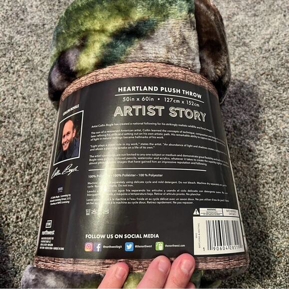 NWT Everwild Soft Plush Throw Blanket White Tiger in the Jungle - Picture 6 of 6